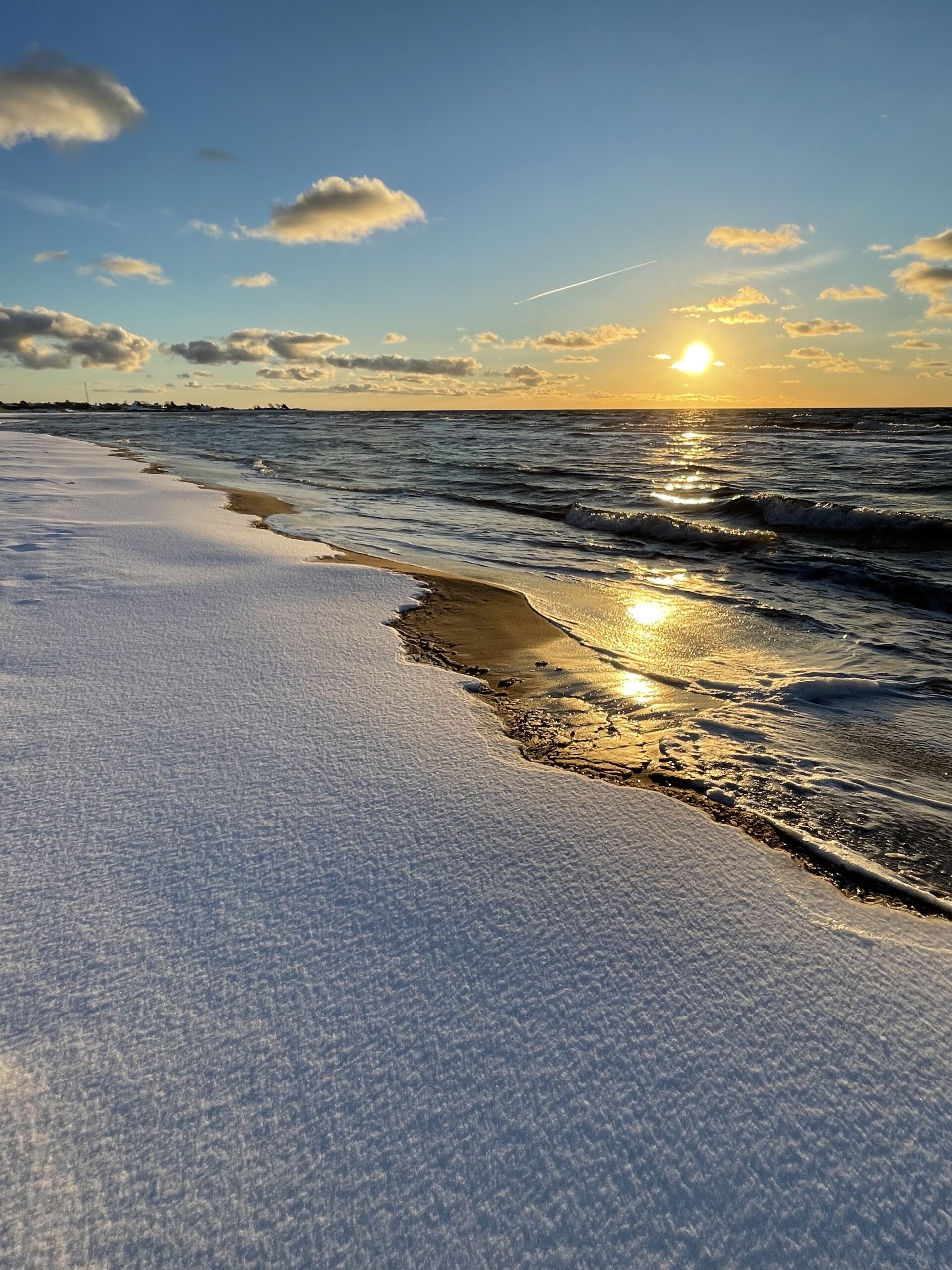 Snö möter sand och hav